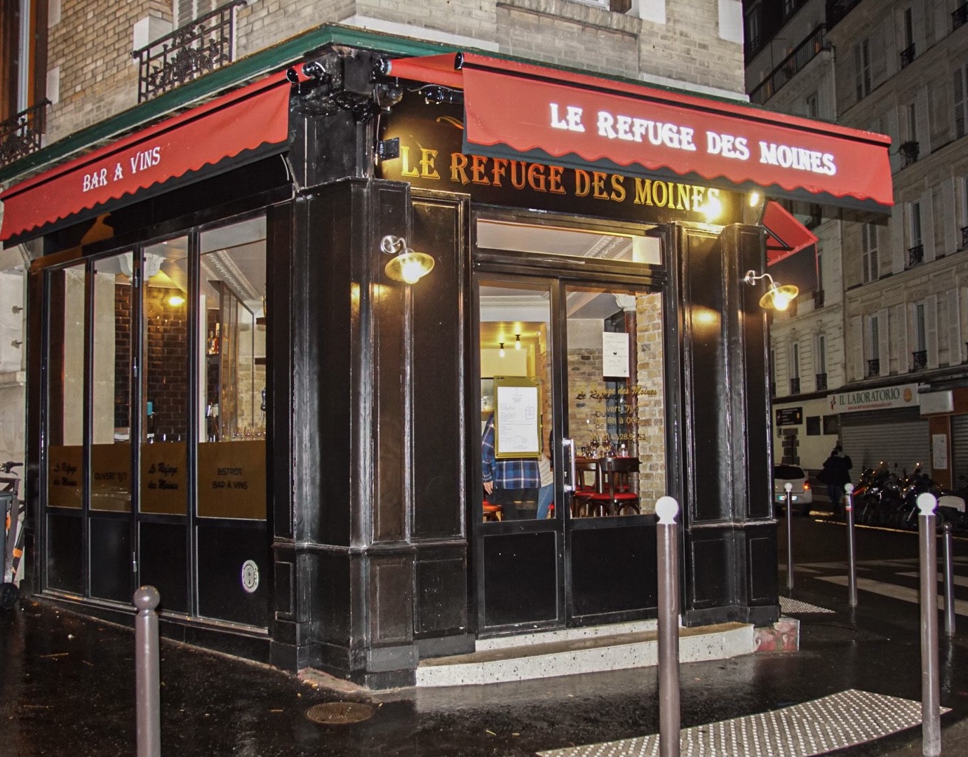 Le Refuge des Moines, Restaurant - Bistrot - Bar à vins Paris 17